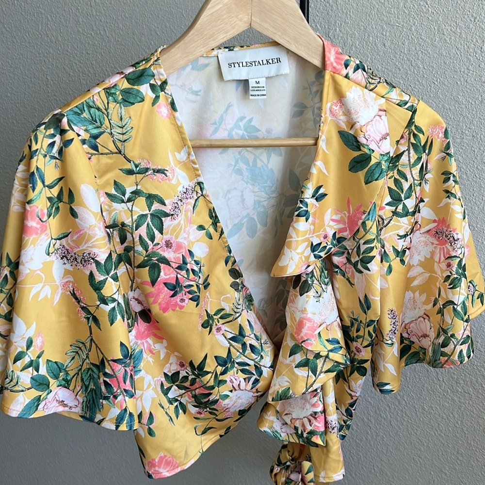 Revolve - Isabella floral wrap waist crop top size medium